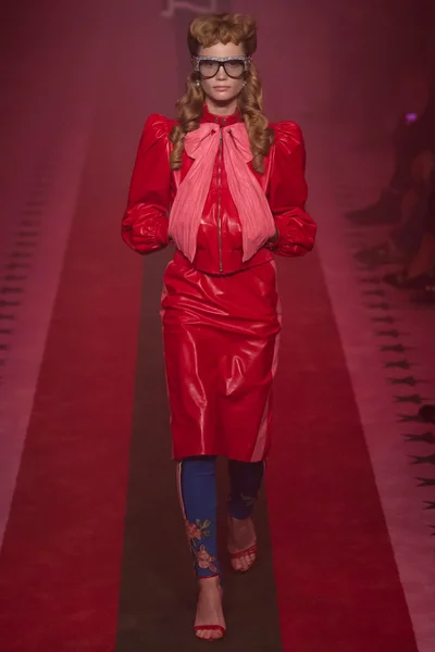Look 65